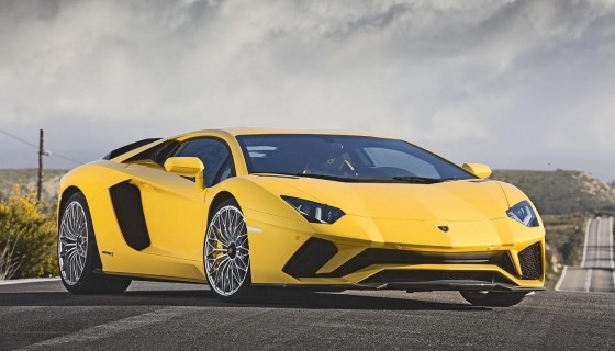 Lamborghini Aventador Yellow c…